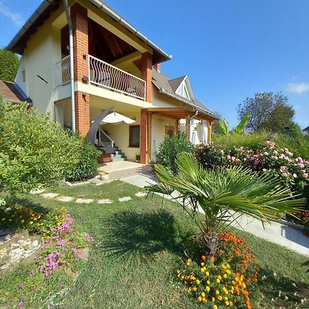 Rozsadomb Apartman Залакарос Екстериор снимка