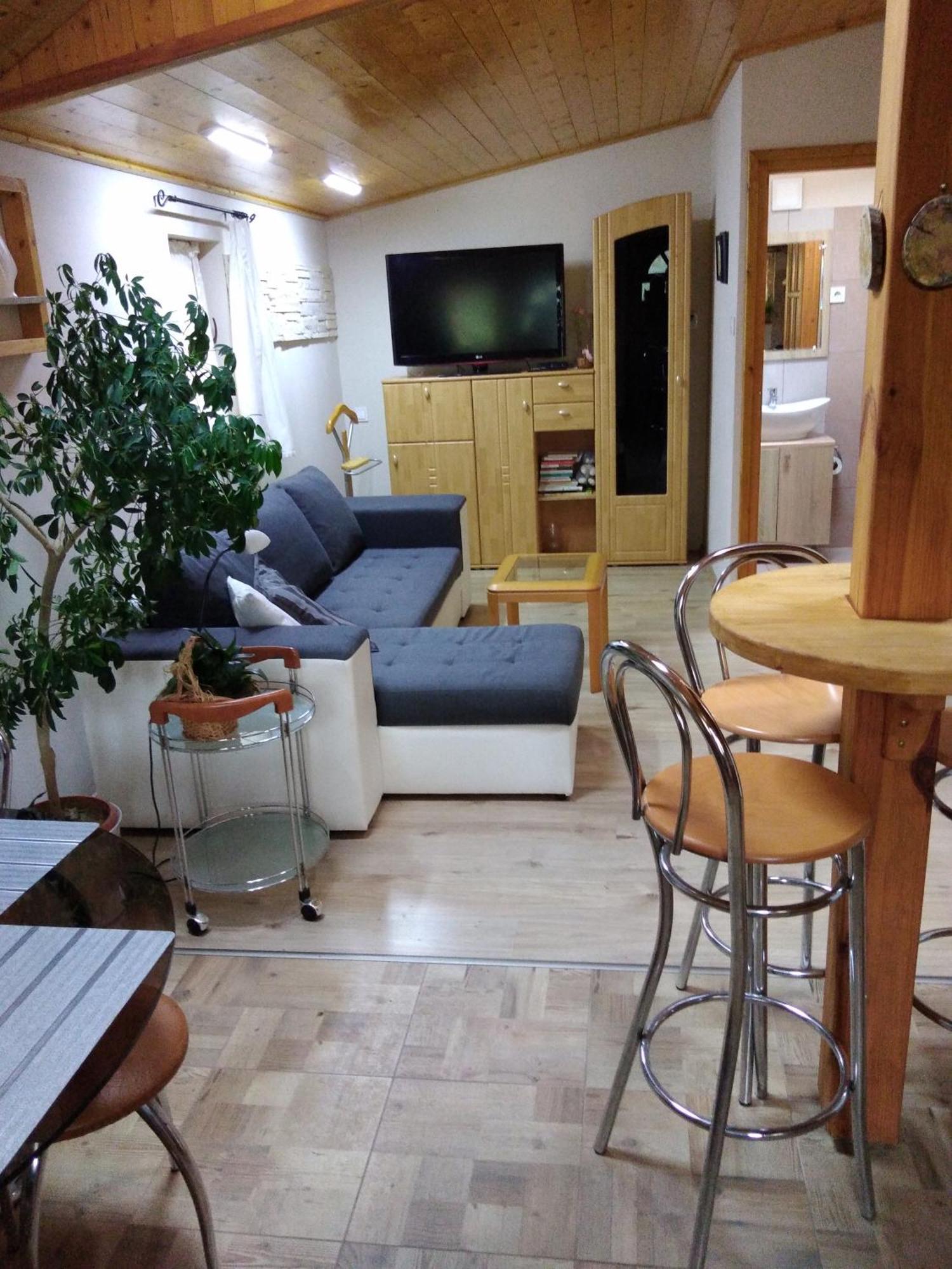 Rozsadomb Apartman Залакарос Екстериор снимка