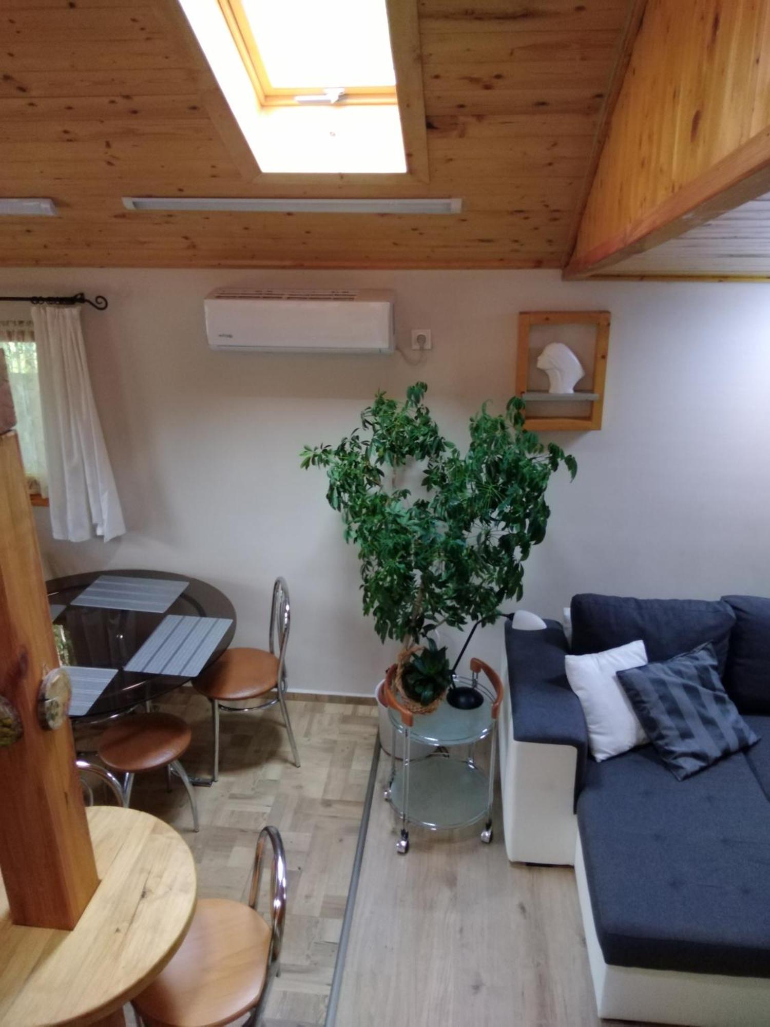 Rozsadomb Apartman Залакарос Екстериор снимка
